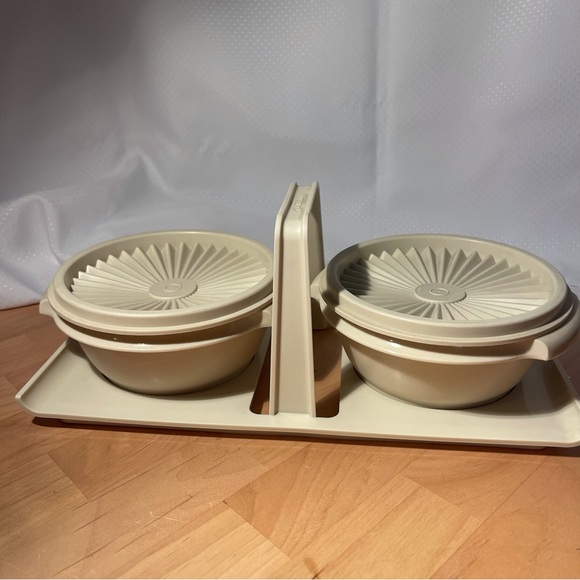 Tupperware Condiment Bowl & Caddy Almond Vintage - Picture 2 of 14